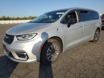 2024 Chrysler Pacifica Hybrid 2C4RC1S75RR196700