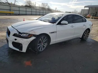 2017 Jaguar XF SAJBG4BVXHCY37905