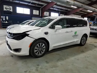 2020 Chrysler Pacifica Hybrid 2C4RC1L72LR273562