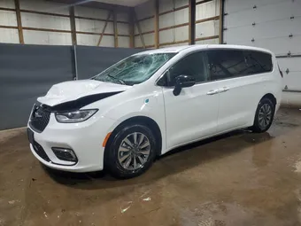 2024 Chrysler Pacifica Hybrid 2C4RC1S71RR118284