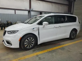 2021 Chrysler Pacifica Hybrid 2C4RC1L75MR597025