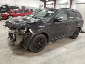 2018 Mitsubishi Outlander JA4AZ3A32JZ031844
