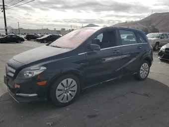 2017 Mercedes-Benz B-Class WDDVP9AB4HJ016882