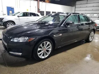2018 Jaguar XF SAJBJ4FX7JCY56981