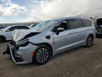 2023 Chrysler Pacifica Hybrid 2C4RC1L71PR570764