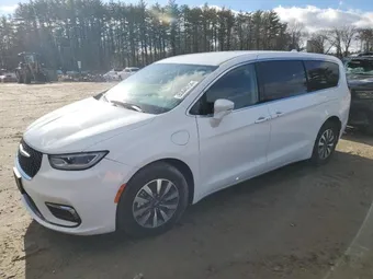 2022 Chrysler Pacifica Hybrid 2C4RC1L71NR173844