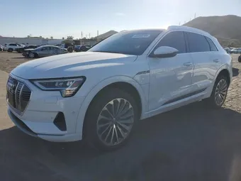 2019 Audi e-tron WA1VABGEXKB024193