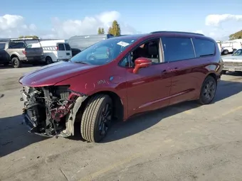 2019 Chrysler Pacifica Hybrid 2C4RC1N79KR590220
