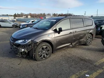 2020 Chrysler Pacifica Hybrid 2C4RC1L79LR263367