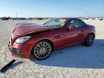 2019 Mercedes-Benz SLC WDDPK3JA1KF159410