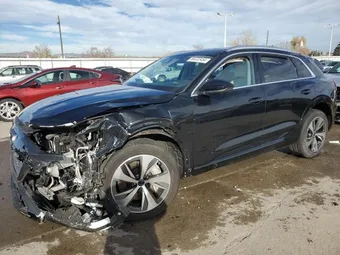 2024 Audi Q8 e-tron WA15AAGE8RB006182