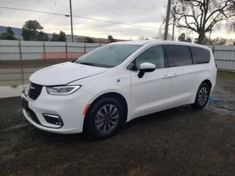 2023 Chrysler Pacifica Hybrid 2C4RC1L71PR540874