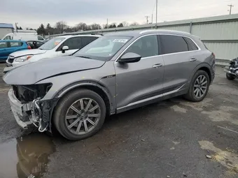 2019 Audi e-tron WA1LABGE4KB022253