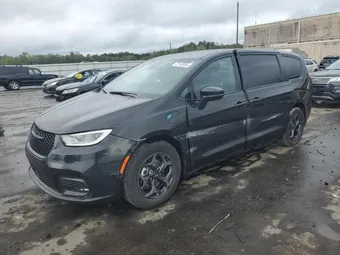 2022 Chrysler Pacifica Hybrid 2C4RC1L72NR212487