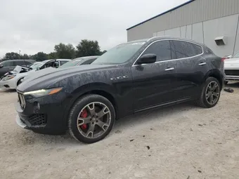 2017 Maserati Levante ZN661YUL3HX214654