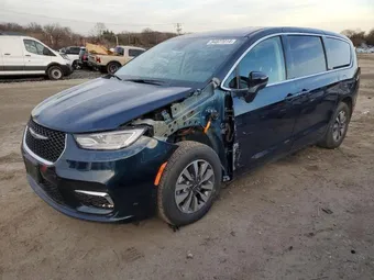 2022 Chrysler Pacifica Hybrid 2C4RC1L7XNR231630