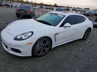 2015 Porsche Panamera WP0AA2A72FL001375