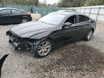 2017 Jaguar XF SAJBD4BVXHCY35547