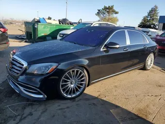 2018 Mercedes-Benz Maybach WDDUX8GB1JA363413