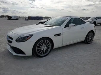 2017 Mercedes-Benz SLK-Class WDDPK3JA7HF138747