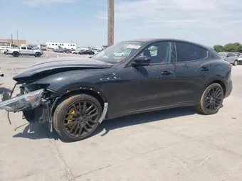 2022 Maserati Levante ZN661ZUM9NX400466
