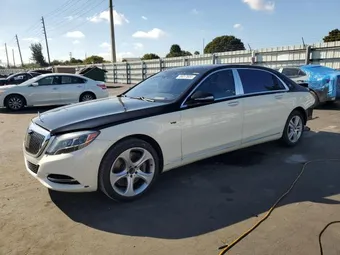2016 Mercedes-Benz Maybach WDDUX7GB8GA254904