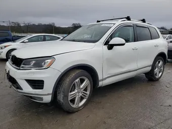 2016 Volkswagen Touareg WVGEP9BP5GD001787