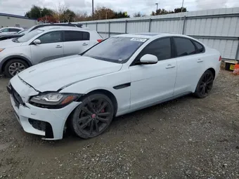 2016 Jaguar XF SAJBG4BV0GCY12865