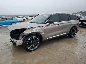 2021 Lincoln Aviator 5LM5J7WC4MGL17718
