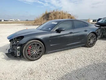 2018 Porsche Panamera WP0AF2A77JL140668