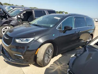 2021 Chrysler Pacifica Hybrid 2C4RC1L74MR596979