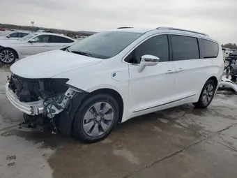 2018 Chrysler Pacifica Hybrid 2C4RC1N77JR105409