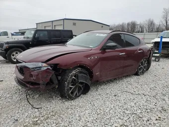 2018 Maserati Levante ZN661XUS5JX298175