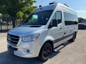 2022 Mercedes-Benz Sprinter W1X4EBHY0NP484324