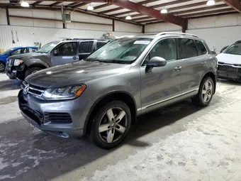 2014 Volkswagen Touareg WVGEP9BP2ED008743