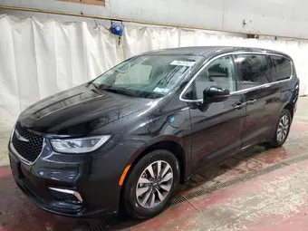 2024 Chrysler Pacifica Hybrid 2C4RC1S71RR130693