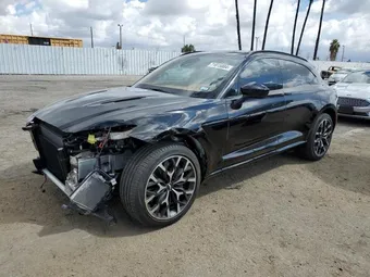 2021 Aston Martin SCFVUJAW7MTV03341