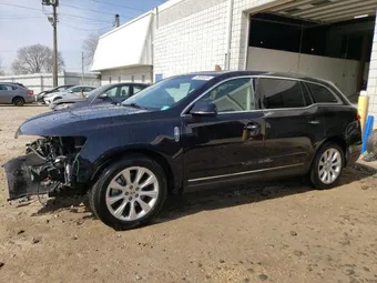 2019 Lincoln MKT 2LMHJ5AT8KBL01333