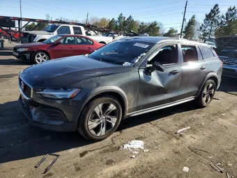 2020 Volvo V60 YV4102WK1L1037868