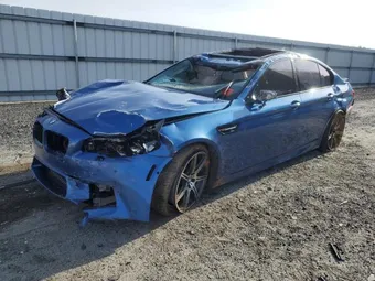 2015 BMW M5 WBSFV9C5XFD594243