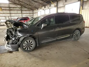 2021 Chrysler Pacifica Hybrid 2C4RC1S78MR553408