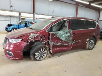 2021 Chrysler Pacifica Hybrid 2C4RC1L70MR596204