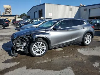 2018 Infiniti QX30 SJKCH5CP6JA041432