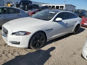 2016 Jaguar XJ-Series SAJWA2G72G8W00103