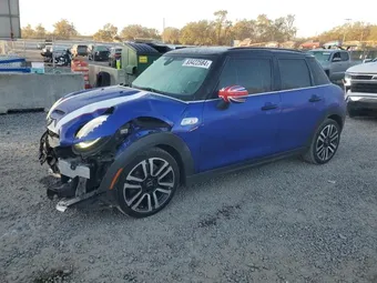 2021 Mini Hardtop WMWXU9C04M2N77138