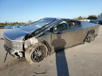 2024 Tesla Cybertruck 7G2CEHED5RA031195