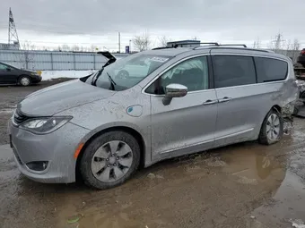 2018 Chrysler Pacifica Hybrid 2C4RC1N7XJR213233
