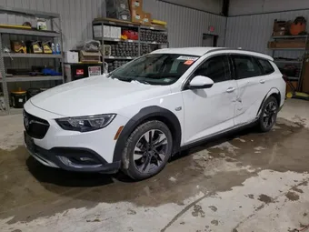 2018 Buick Regal W04GU8SX4J1165826