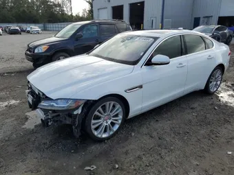 2017 Jaguar XF SAJBE4BN5HCY44573