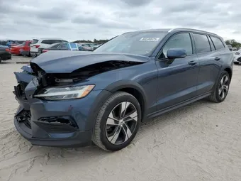 2020 Volvo V60 YV4102WK5L1030373